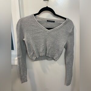 Brandy Melville Gray V-Neck Ribbed Knit Sweater Top